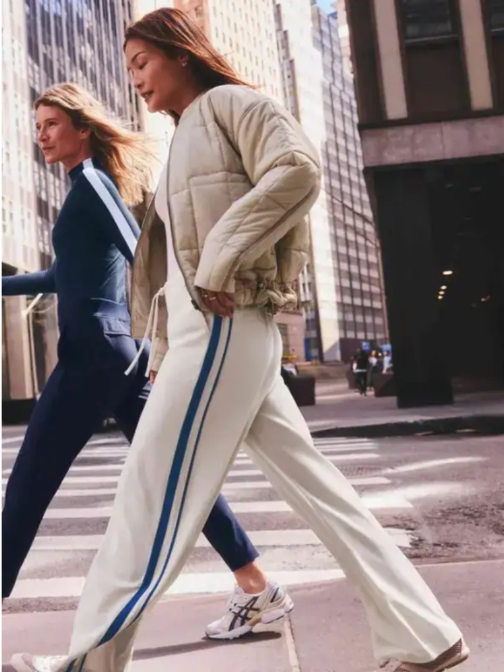 Athleta MVP Mid Rise Side Stripe Pant Women's Size SP NWT Activewear (G)